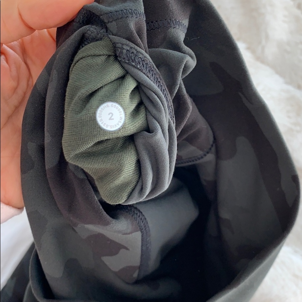 Lululemon Align 21” Crop - image 4